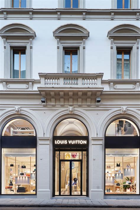 negozio louis vuitton san marino|louis vuitton firenze italy.